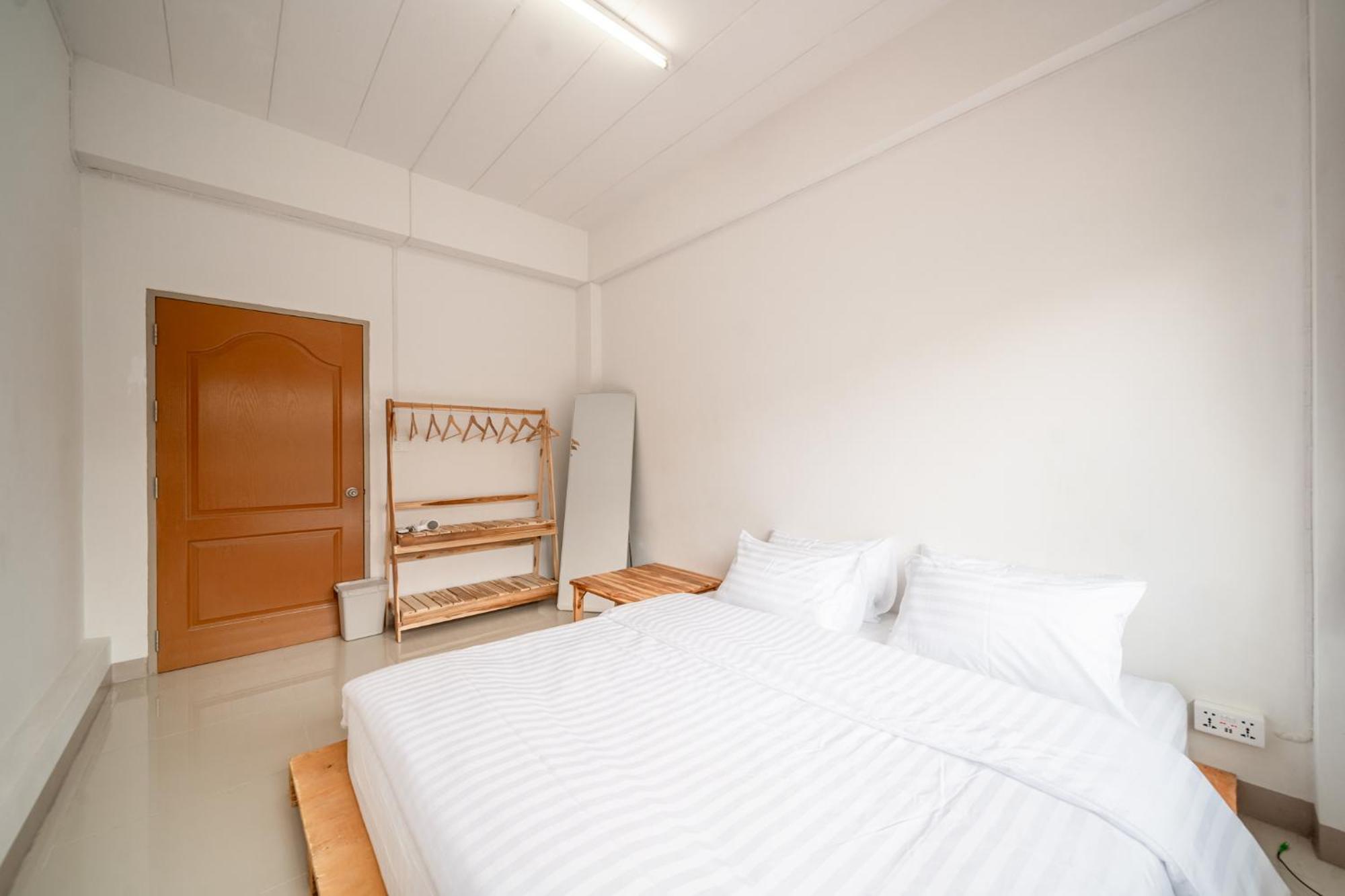 Socialer Coliving & Coworking Space Chiang Mai Ngoại thất bức ảnh